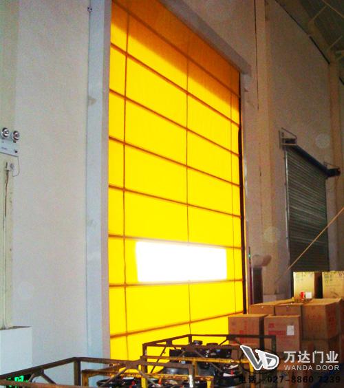 碧江工厂堆积门